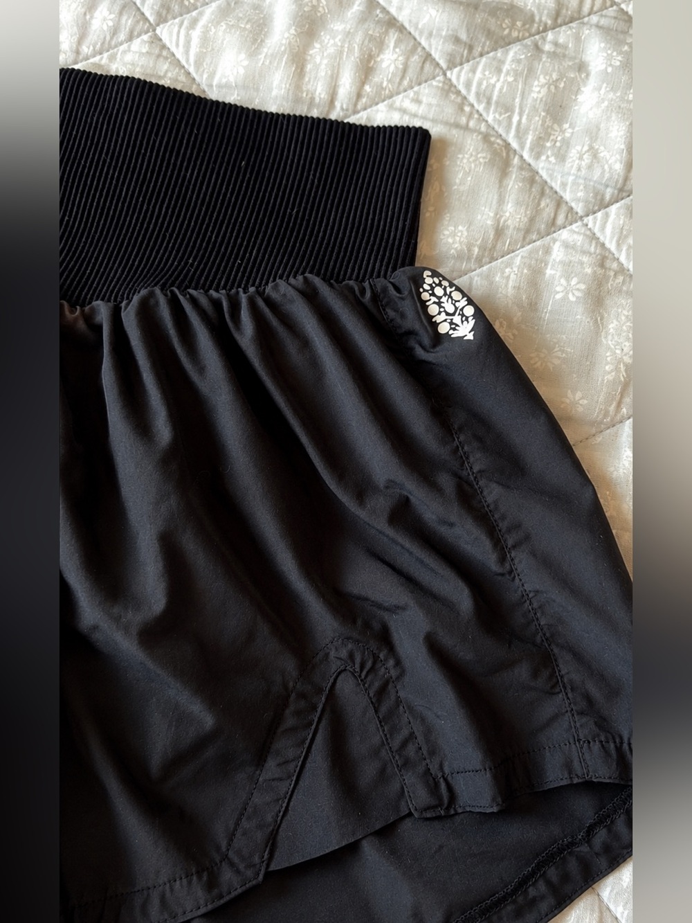 NWOT Free People Movement Carpe Diem Shorts In Color Black Size: Large - Picture 11 of 15